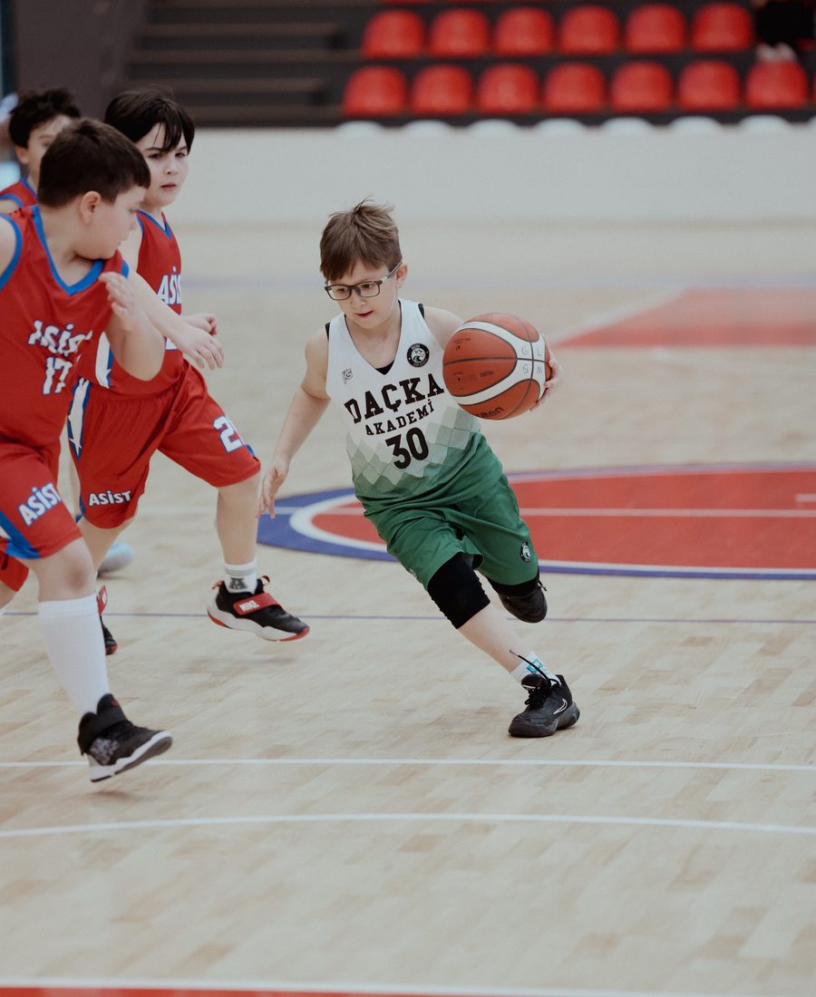 Daçka Akademi Eskişehir basketbol maçı